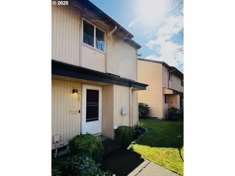 1519 Fetters Loop Eugene OR 97402