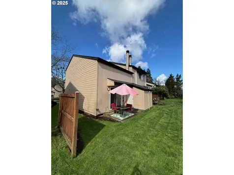 1519 Fetters Loop Eugene OR 97402