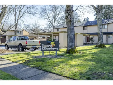 1519 Fetters Loop Eugene OR 97402