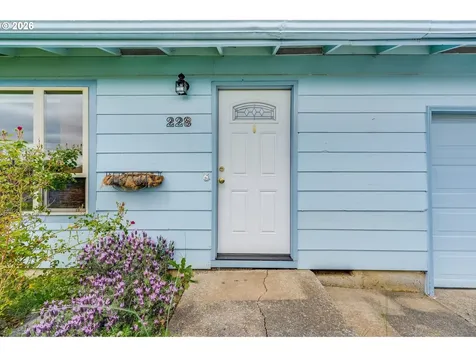 228 NW Denton Avenue Dallas OR 97338