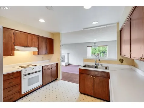 228 NW Denton Avenue Dallas OR 97338