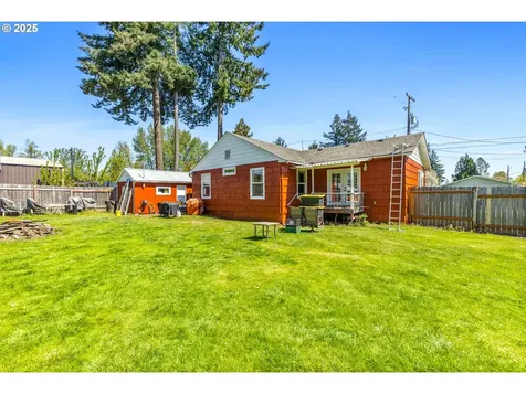 1622 9th Avenue Sweet Home OR 97386