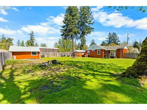 1622 9th Avenue Sweet Home OR 97386