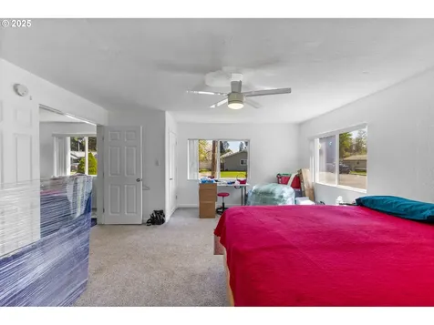 1622 9th Avenue Sweet Home OR 97386