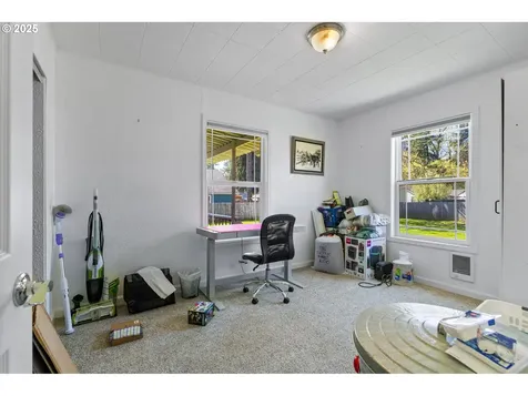 1622 9th Avenue Sweet Home OR 97386