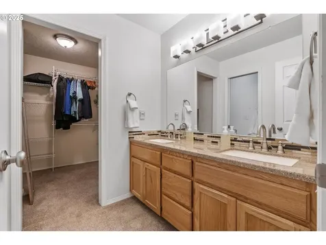 575 NE Goldie Drive Hillsboro OR 97124