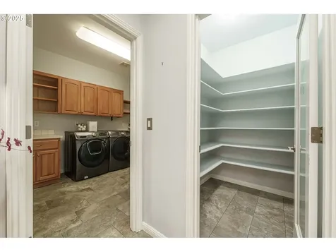 503 E 18th Street La Center WA 98629