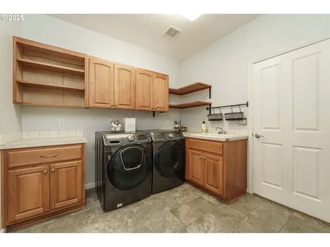 503 E 18th Street La Center WA 98629