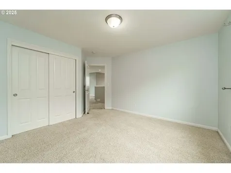 503 E 18th Street La Center WA 98629