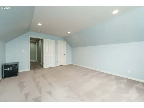 503 E 18th Street La Center WA 98629