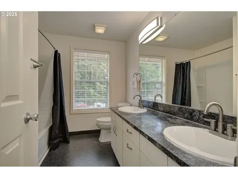 15108 NE 22nd Avenue Vancouver WA 98686
