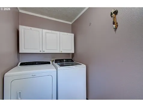 1421 E 4th Circle La Center WA 98629