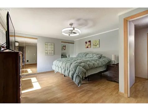 1421 E 4th Circle La Center WA 98629