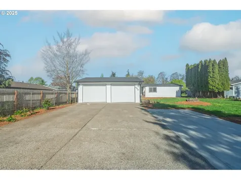 553 Woodland Avenue Woodburn OR 97071
