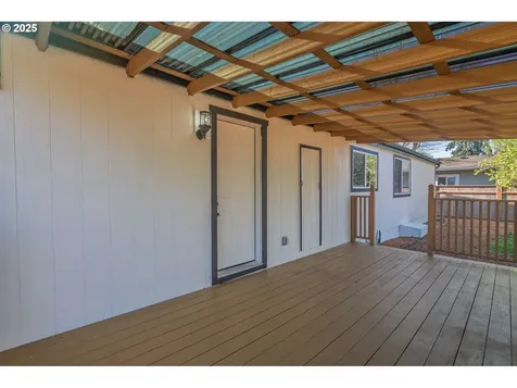 553 Woodland Avenue Woodburn OR 97071