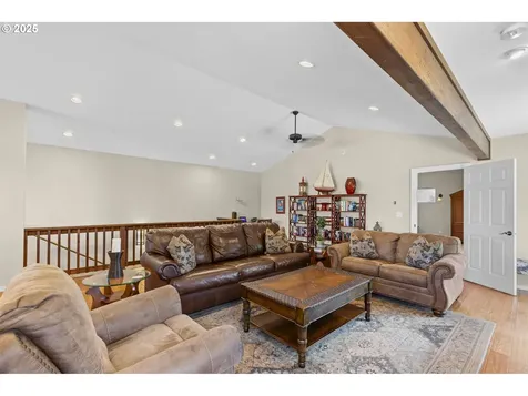 238 SW 27th Street Newport OR 97365