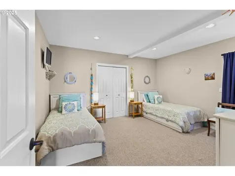238 SW 27th Street Newport OR 97365