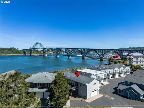 238 SW 27th Street Newport OR 97365