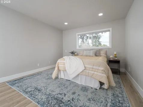 8330 SW 43rd Avenue Portland OR 97219