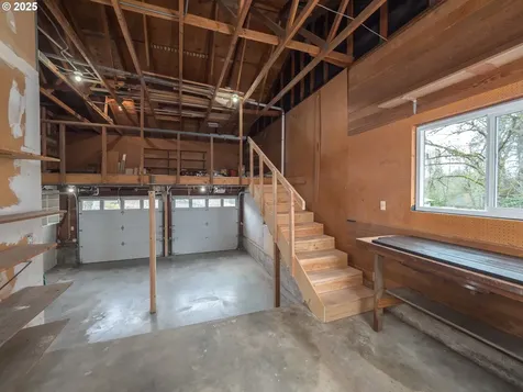 8330 SW 43rd Avenue Portland OR 97219
