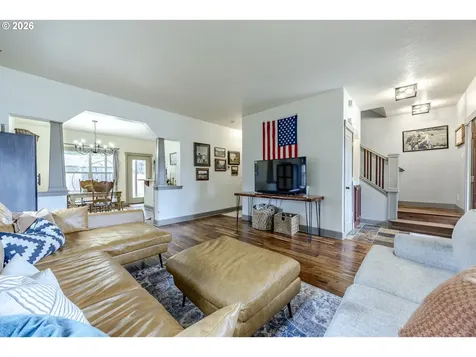 6885 Simeon Drive Springfield OR 97478