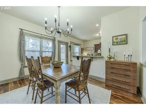 6885 Simeon Drive Springfield OR 97478