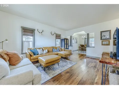 6885 Simeon Drive Springfield OR 97478