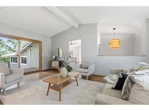 9260 SW 69th Avenue Portland OR 97223