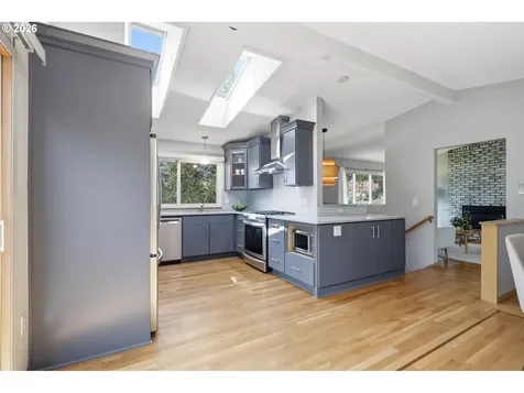9260 SW 69th Avenue Portland OR 97223