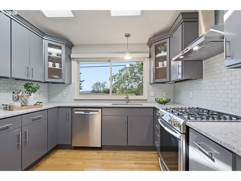 9260 SW 69th Avenue Portland OR 97223