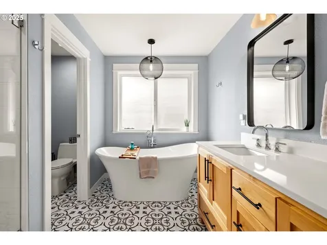 6925 SW 156th Avenue Beaverton OR 97007