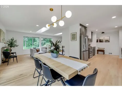 8560 SW Gayle Lane Portland OR 97225