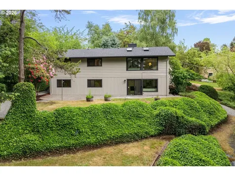 8560 SW Gayle Lane Portland OR 97225