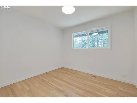 8560 SW Gayle Lane Portland OR 97225