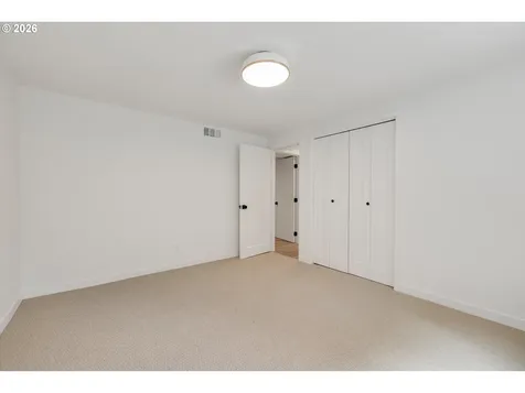8560 SW Gayle Lane Portland OR 97225
