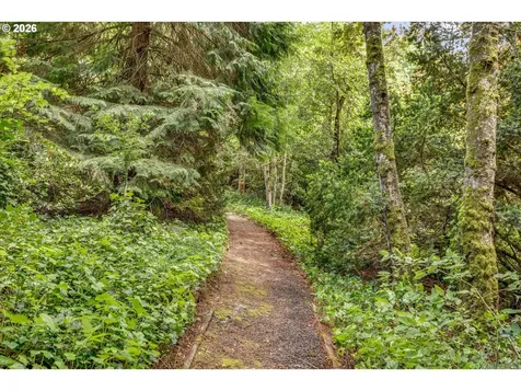 8560 SW Gayle Lane Portland OR 97225