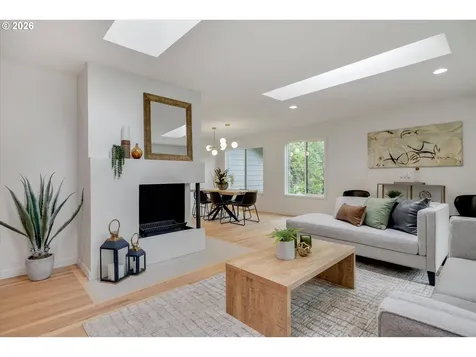8560 SW Gayle Lane Portland OR 97225