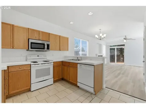 4236 NE 76th Avenue Portland OR 97218