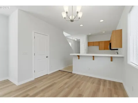 4236 NE 76th Avenue Portland OR 97218