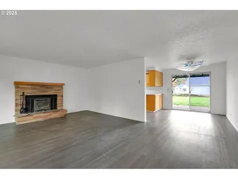 87729 Blek Drive Veneta OR 97487