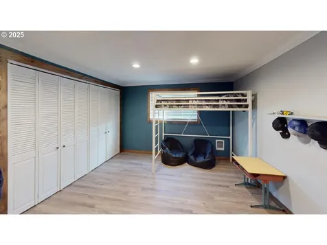 1605 V Avenue La Grande OR 97850