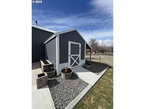 1605 V Avenue La Grande OR 97850