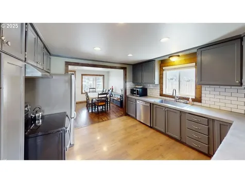 1605 V Avenue La Grande OR 97850