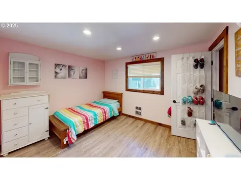 1605 V Avenue La Grande OR 97850