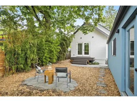 6611 SE Steele Street Portland OR 97206