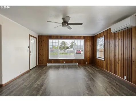 694 32nd Street Springfield OR 97478