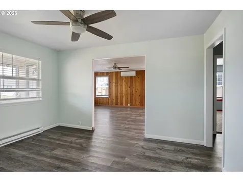694 32nd Street Springfield OR 97478