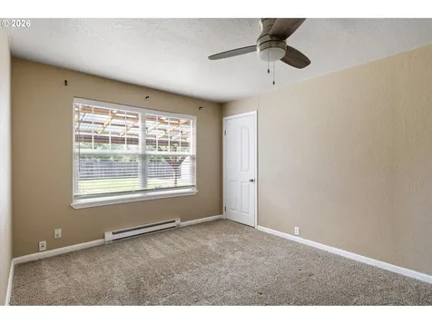 694 32nd Street Springfield OR 97478