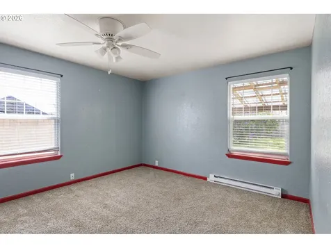 694 32nd Street Springfield OR 97478