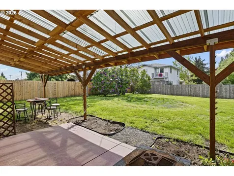 694 32nd Street Springfield OR 97478